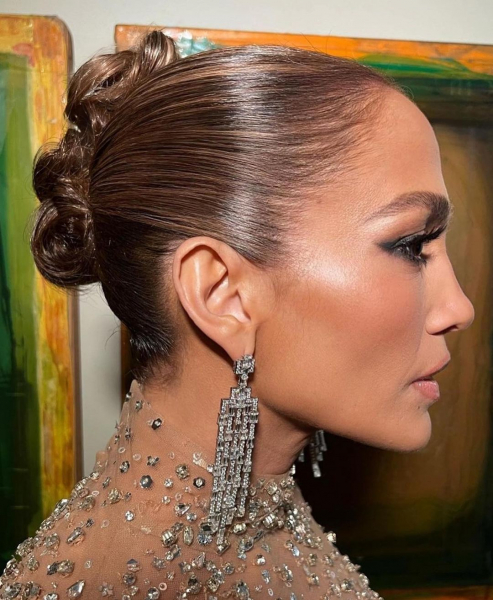 The 5 Golden Rules Of Party Season Hair, According To A Celebrity Hairstylist